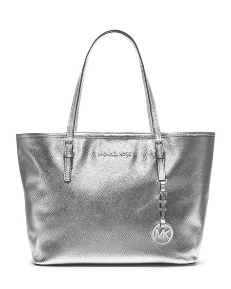 michael kors handtasje|michael kors metallic silver handbags.